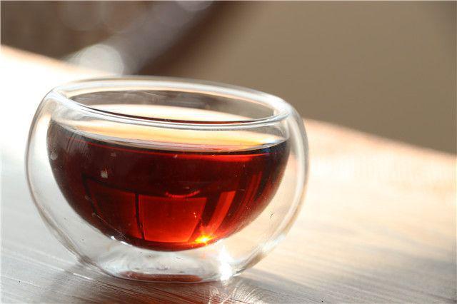 爱游戏官方网站老华说茶——普洱茶怎么选购？选购普洱茶的三大原则 ！(图2)